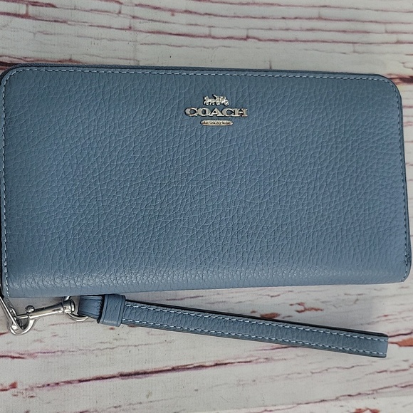 Coach Blue Pebbled Leather Zip Wallet Wristlet - Picture 3 of 10